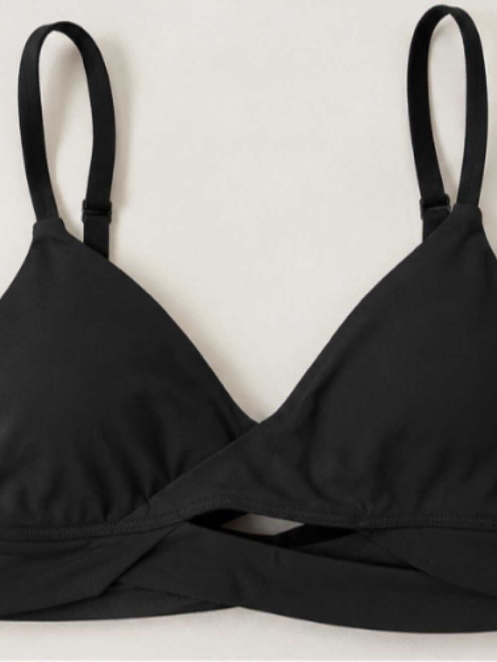 NWOT Lululemon Super-Soft Adjustable Front-Wrap Bra Black Size 6
